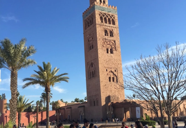 Hve dýrt er að heimsækja Marokkó? Raunhæf sundurliðun ferðakostnaðar Koutoubia-moskan, Marrakess
