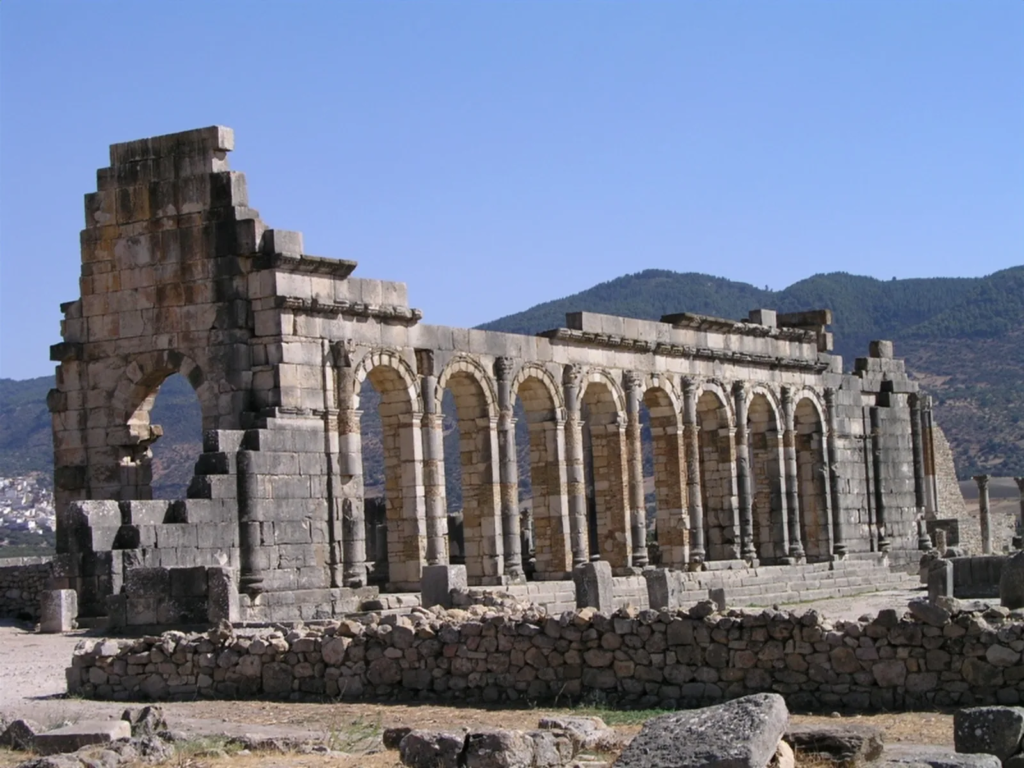 Volubilis római romjai Meknès közelében